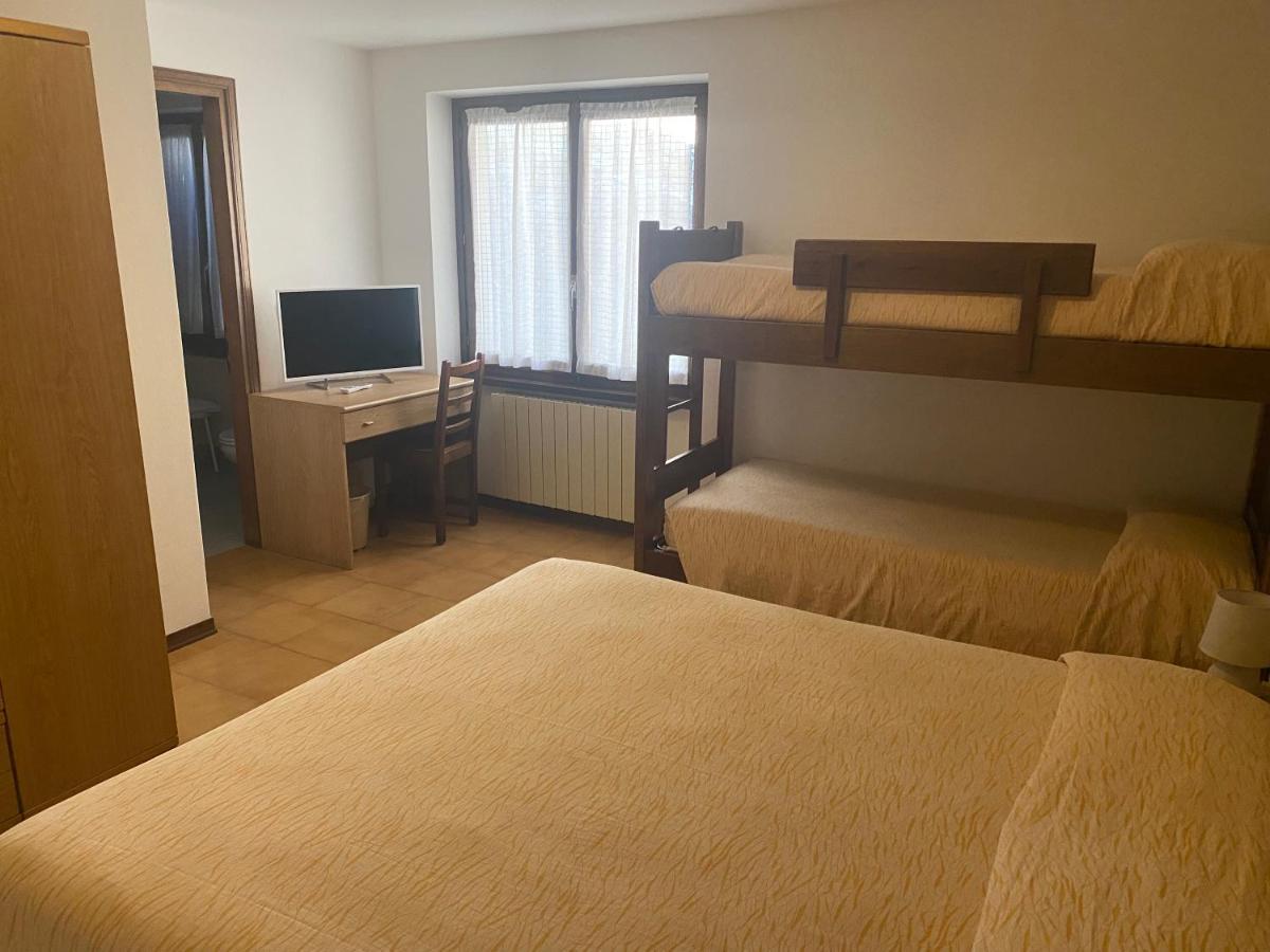 Albergo La Perla Craveggia Exterior photo