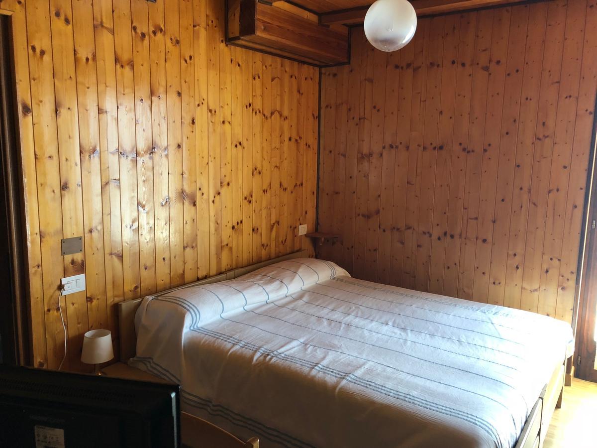 Albergo La Perla Craveggia Exterior photo